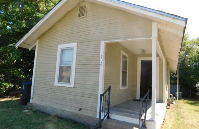 1 Bedroom House In El Dorado - 106 South Arthur Street, El Dorado, KS 67042 1 Bedroom House In El Dorado - 106 South Arthur Street, El Dorado, KS 67042