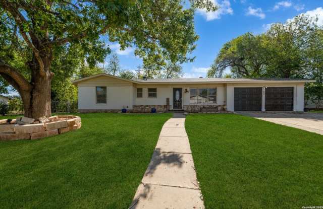 189 National Blvd - 189 National Boulevard, Universal City, TX 78148