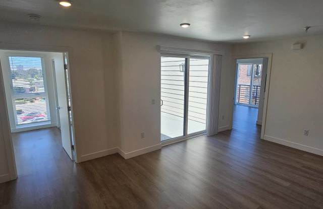 Indiana Street Apartments Gallery 4