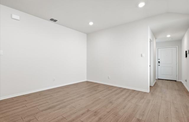933 Jefferson Way Gallery 4