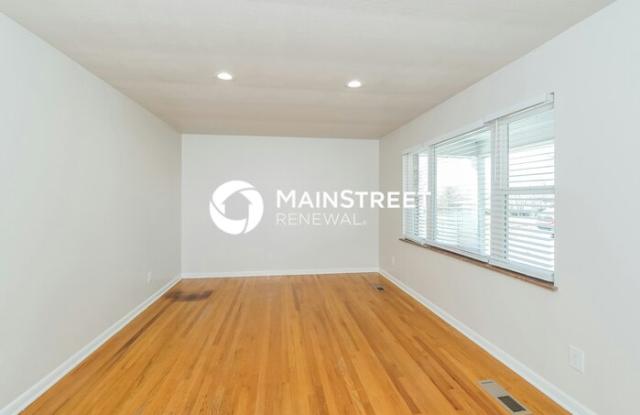 612 West Ridgecrest Drive Gallery 4