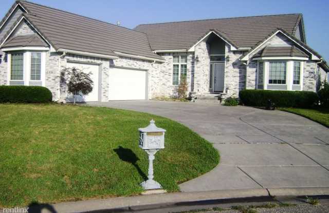2126 W Timbercreek Ct Gallery 2