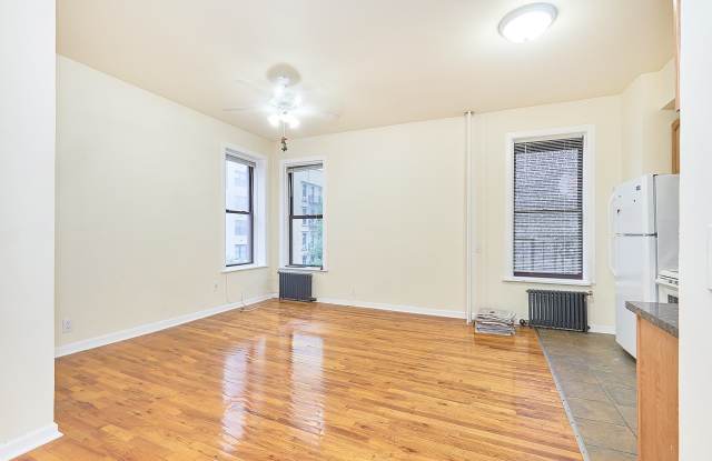300 East 69th Street Gallery 2