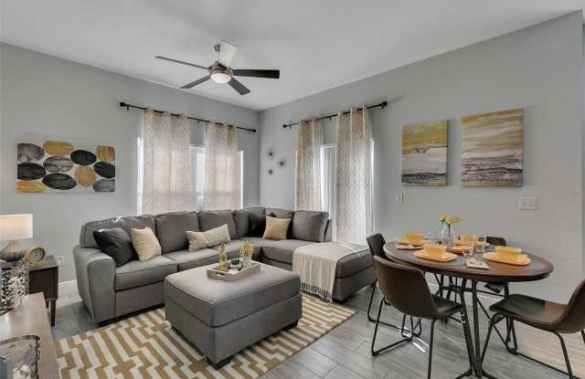 4561 YELLOWGOLD Road E Gallery 3