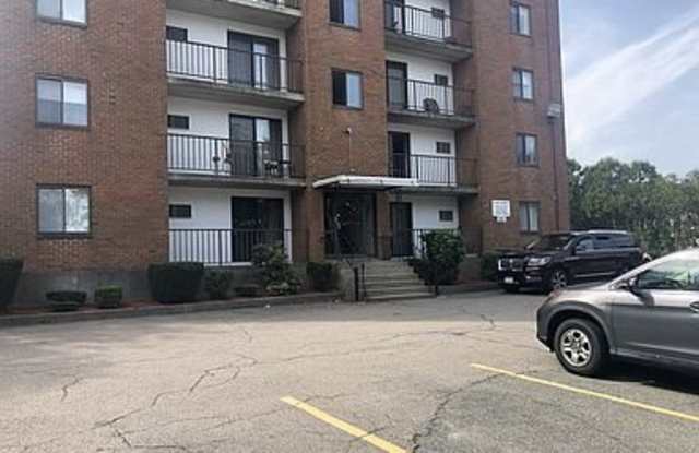 182 Quincy Ave - 182 Quincy Avenue, Quincy, MA 02169