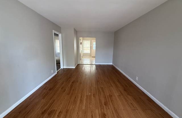 1535 Lazy Lane - A Gallery 4