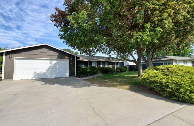 213 S. Perry Place - 213 South Perry Place, Kennewick, WA 99336