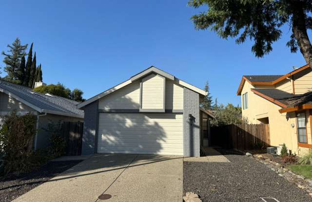 NICE SINGLE STORY HOME IN ROSEVILLE Gallery 4