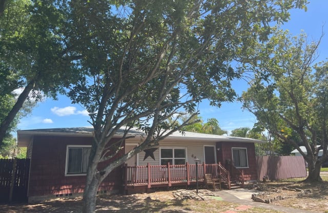 4801 13th Ave N - 4801 13th Avenue North, St. Petersburg, FL 33713