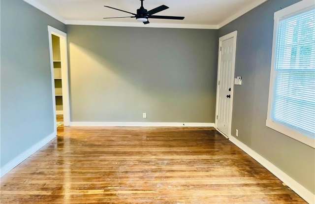 3518 Carroll Gallery 4