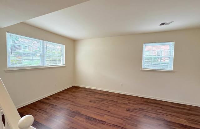 9642 HAGEL CIR Gallery 4