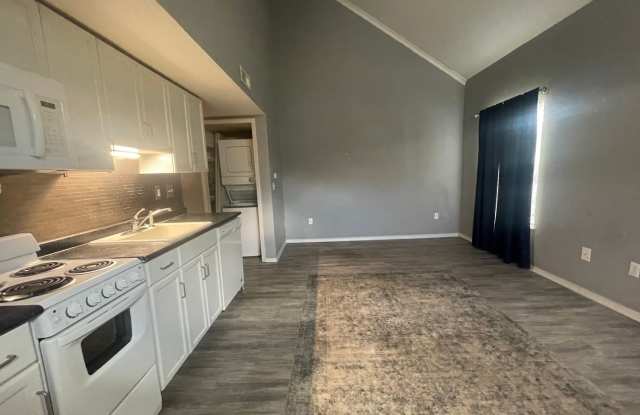 2 Bedroom 2 Bath loft Apartment in Branson MO photos photos