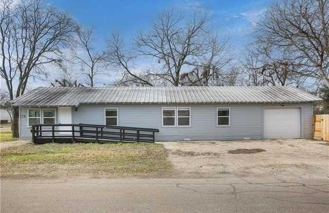 3801 Cumberland Avenue photos photos