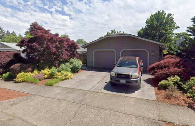 We have the wonderful 3 bed/2 bath you’ve been waiting for! photos photos