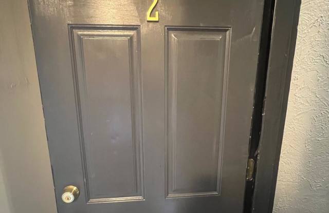 120 W. Girard Ave. - 2ND FL photos photos