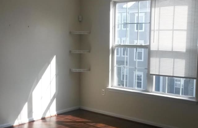 21800 FINDON COURT Gallery 4