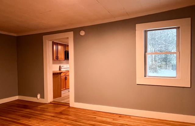 180 Birch Street Gallery 3