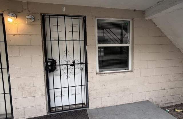 1330 BARNETT Street unit: 1 photos photos