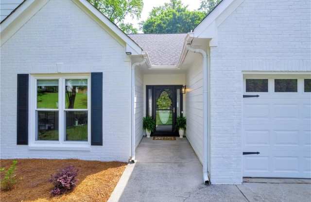 1525 Keystone Drive Gallery 3