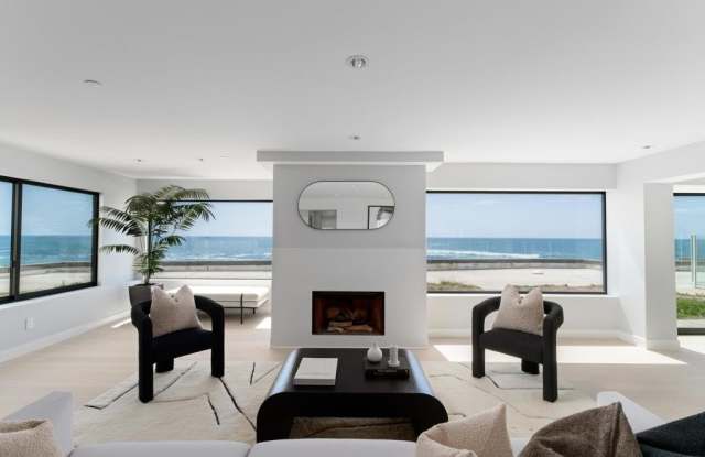 100 Coast Boulevard - 100 Coast Boulevard, San Diego, CA 92037