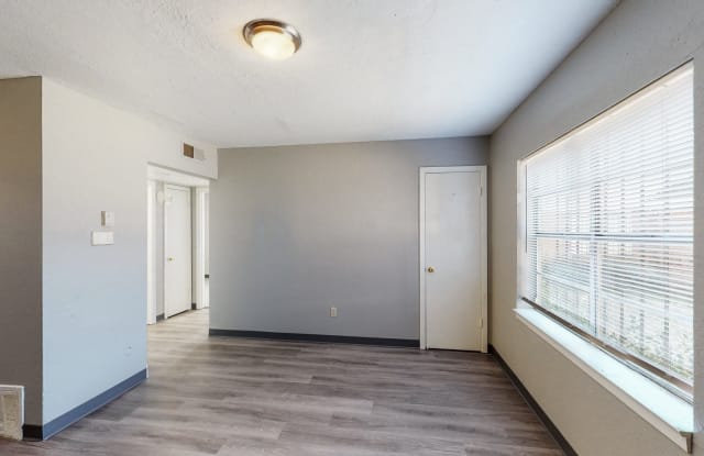 Longview Heights Apartments Gallery 4