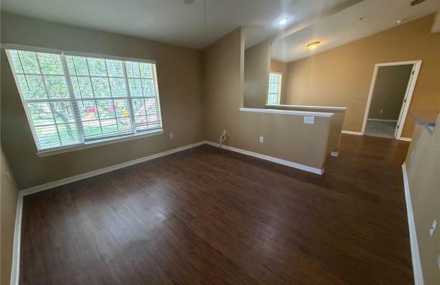 856 GRAND REGENCY POINTE Point Gallery 2