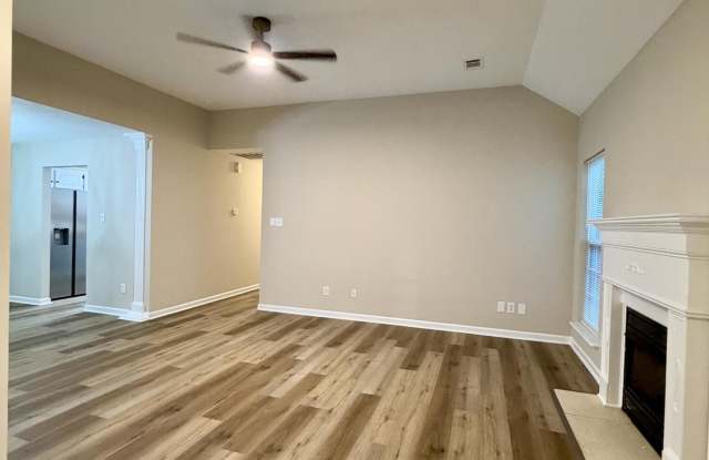 209 Sarah Creek Court Gallery 4