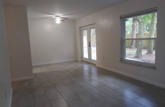 1825 Sw 67th Terrace, Unit A - 1825 Southwest 67th Terrace, Alachua County, FL 32607 1825 Sw 67th Terrace, Unit A - 1825 Southwest 67th Terrace, Alachua County, FL 32607