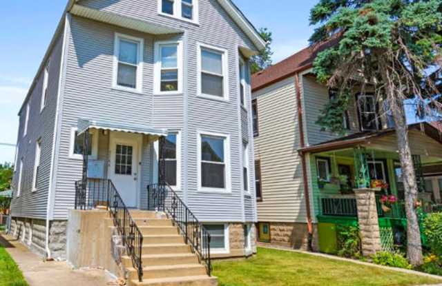 5344 W Eddy St photos photos