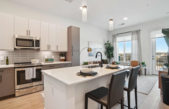Solis Midtown photos photos