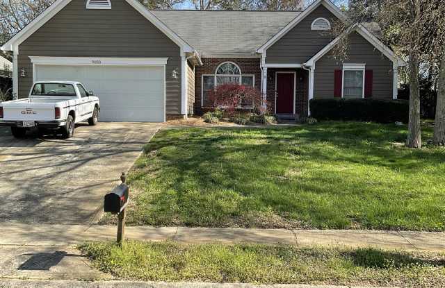 9033 English Saddle Ln photos photos