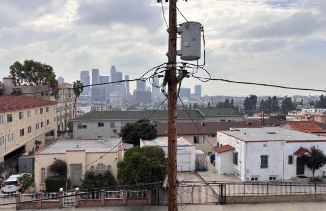 Welcome to 955 Figueroa Terrace. photos photos