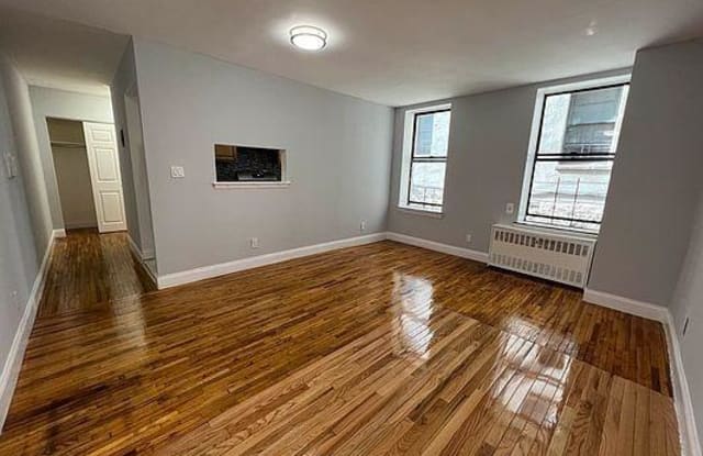 932 Bronx Park South photos photos