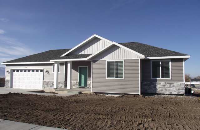 Upscale Smithfield Home for Rent with Resort Style Amenities! photos photos