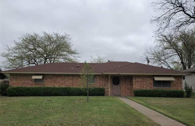 408 N Anna Drive - 408 North Anna Drive, Allen, TX 75013