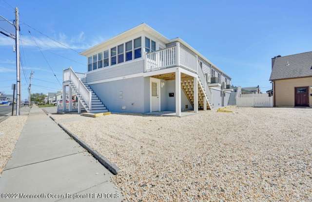 224 Randall Avenue photos photos