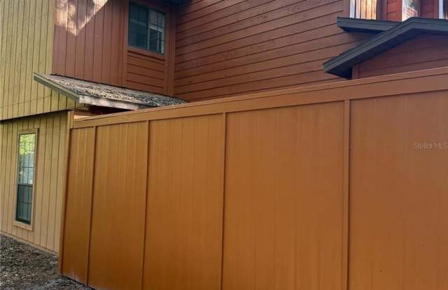 911 SW 57TH TERRACE - 911 Southwest 57 Terrace, Gainesville, FL 32607