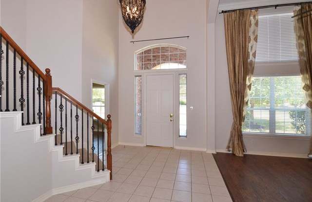 8120 Spring Valley Lane Gallery 3