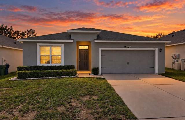 3021 COUNTRY CLUB Circle Gallery 1