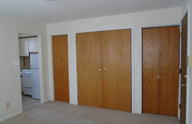 Charles Apartments Gallery 4