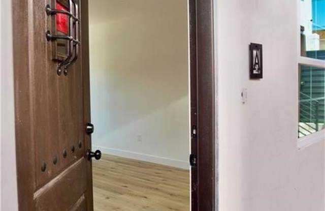 6749 Pickering Avenue photos photos