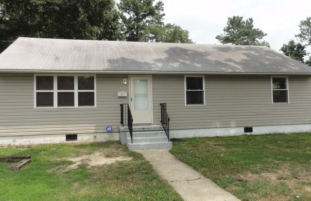 11 Woodhaven Road^^ - 11 Woodhaven Rd, Newport News, VA 23608