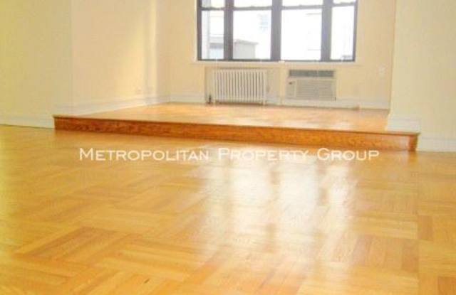 239 East 46th St Gallery 4