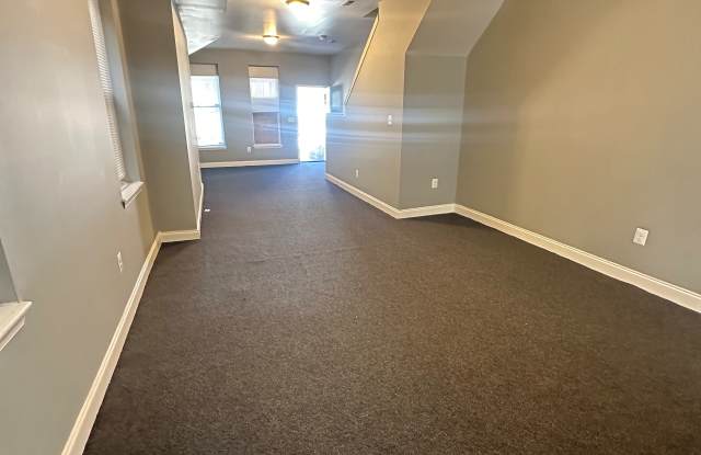 3823 Clifton Ave Gallery 4