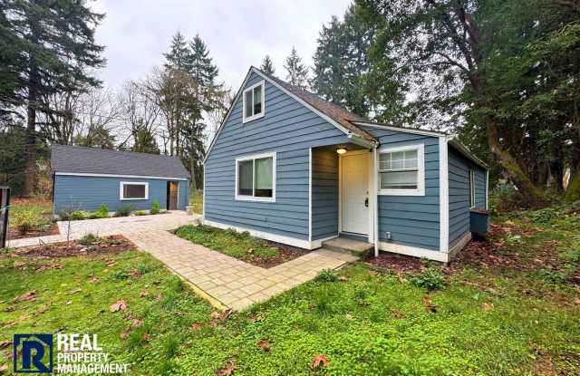 Beautiful Remodeled 3 bed 1.5 bath with detached garage! Puyallup School District! - 3316 46th Street East, Waller, WA 98443