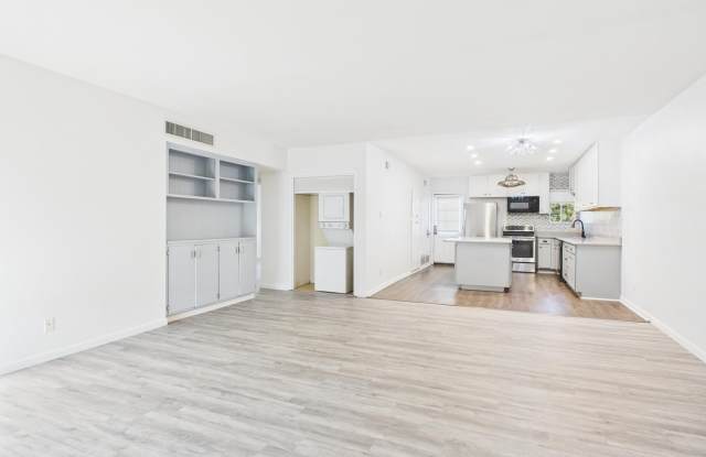 6501 N 17th Avenue unit: Apt 208 photos photos