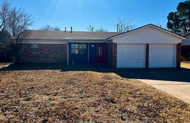 Charming Home Located in Lubbock Country Club photos photos