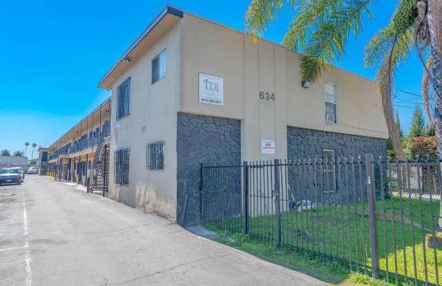 634 W. 92nd Street photos photos