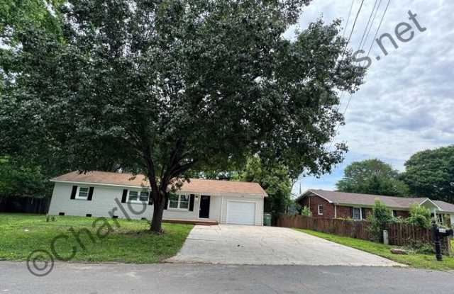 105 Clegg Street - 105 Clegg Street, Mount Holly, NC 28120