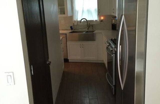 1216 North Beverly Glen Boulevard photos photos